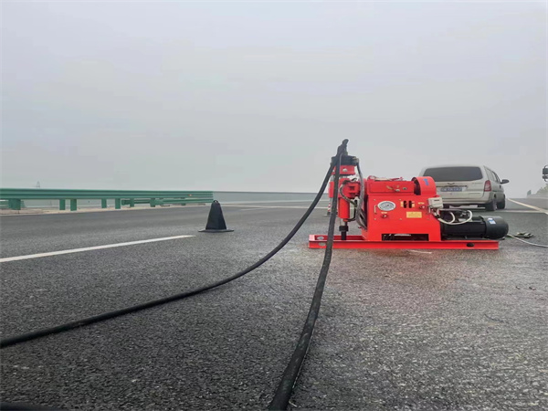 九湖镇马路路基路面开裂下沉注浆加固灌浆